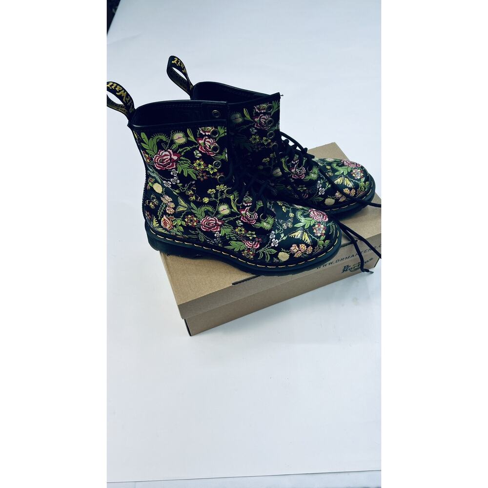 Dr. Martens Black/Green Multi Academia 1460 Floral Bloom Boot Size 7/38